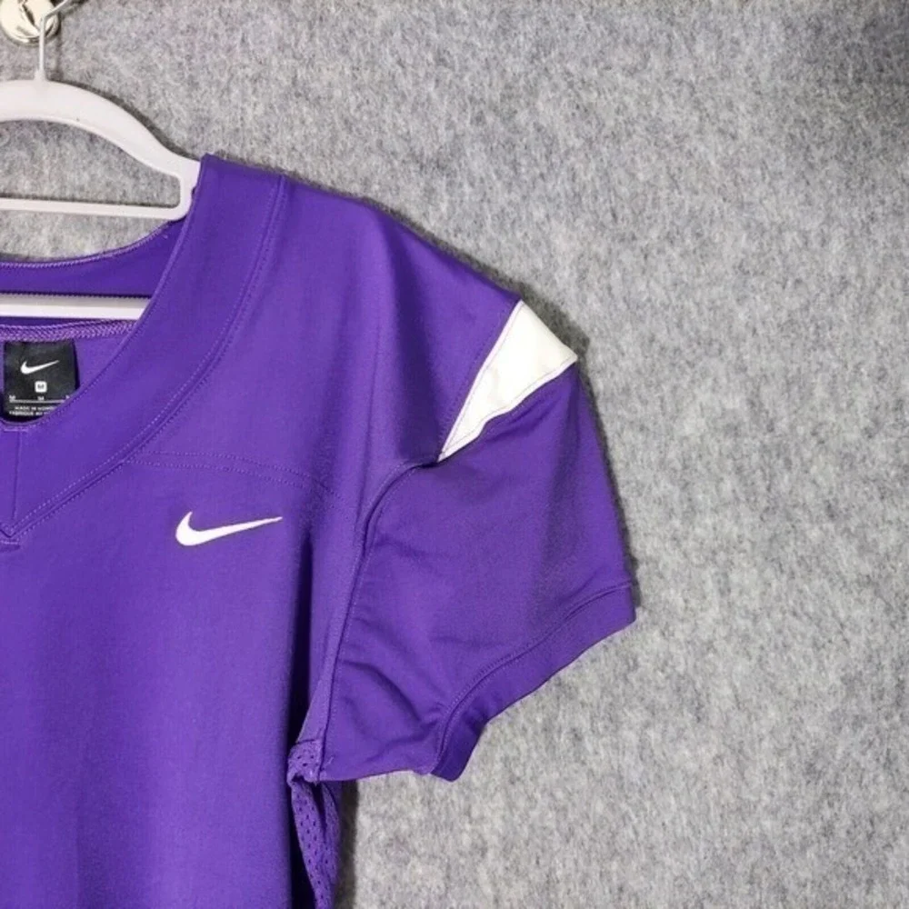 Nike Training‎ Jersey Men Medium Purple Padded Football Short Sleeve Athletic